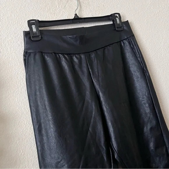 Commando Commando - Picture 4 of 12